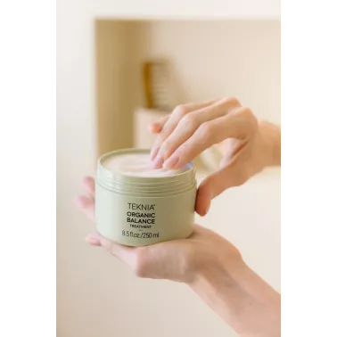 Masque cheveux hydratant usage fréquent Organic Balance teknia marque lakmé